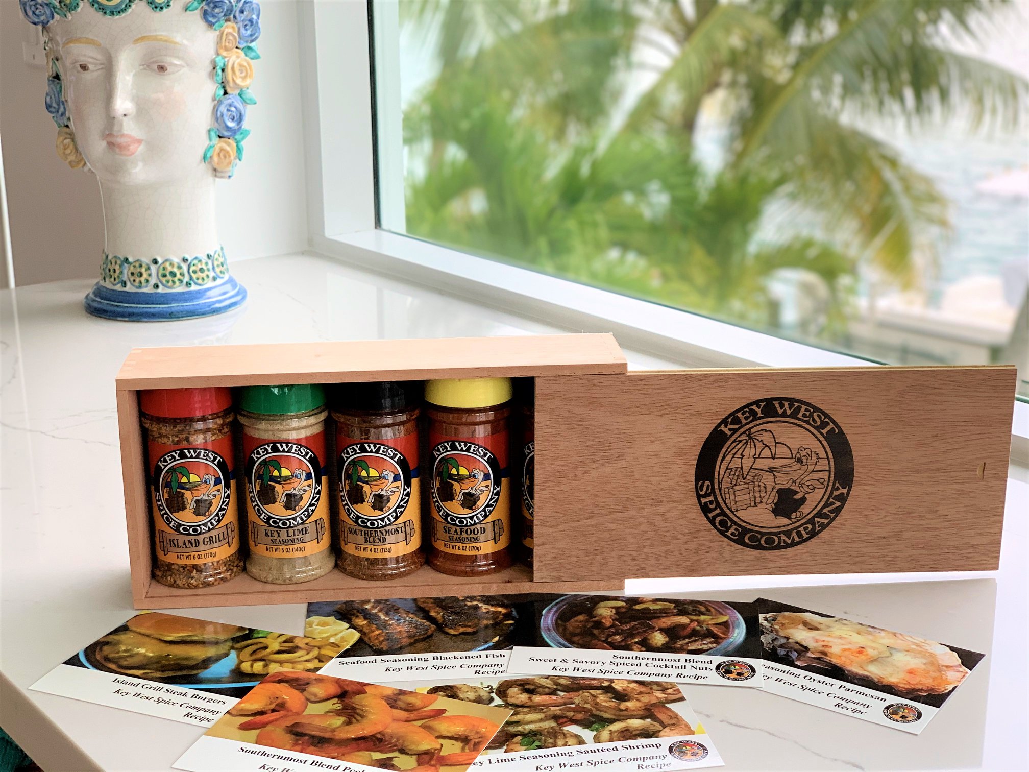 A SPANISH PAELLA GIFT KIT FOR TWO